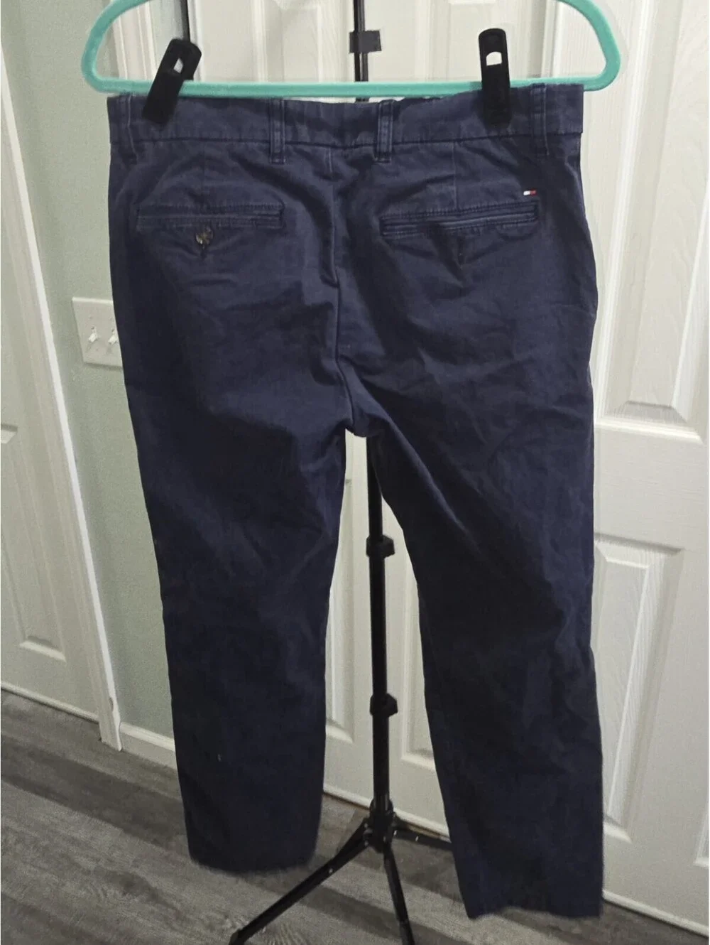 Tommy Hilfiger Men’s Navy Blue Chino Pants Slim Fit 31/32 School Preppy